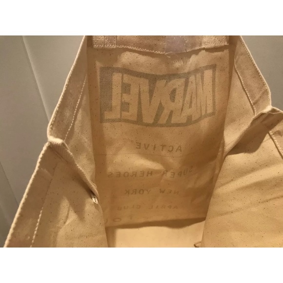 New Marvel Avengers canvas ivory tote bag
